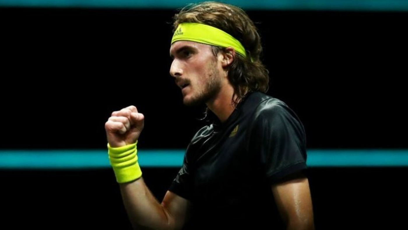 Ο Τσιτσιπάς πέρασε αέρας στους «8» και ετοιμάζεται για τη σύγκρουση με τον Μεντβέντεφ