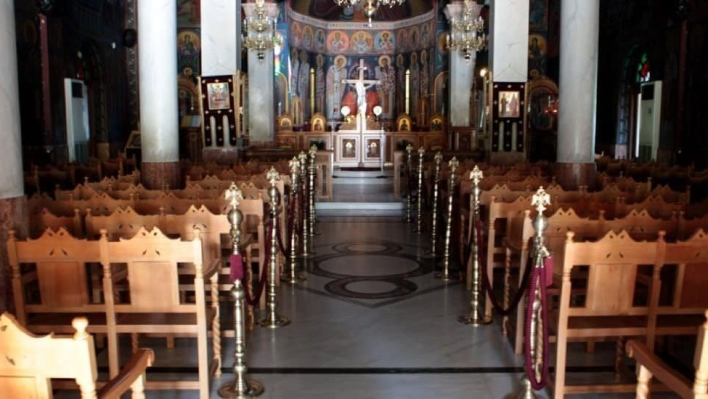 Η viral γκάφα στα Γιαννιτσά: Μπέρδεψαν τα φωτάκια και έφεραν αντί για τα Χριστούγεννα το... Πάσχα!