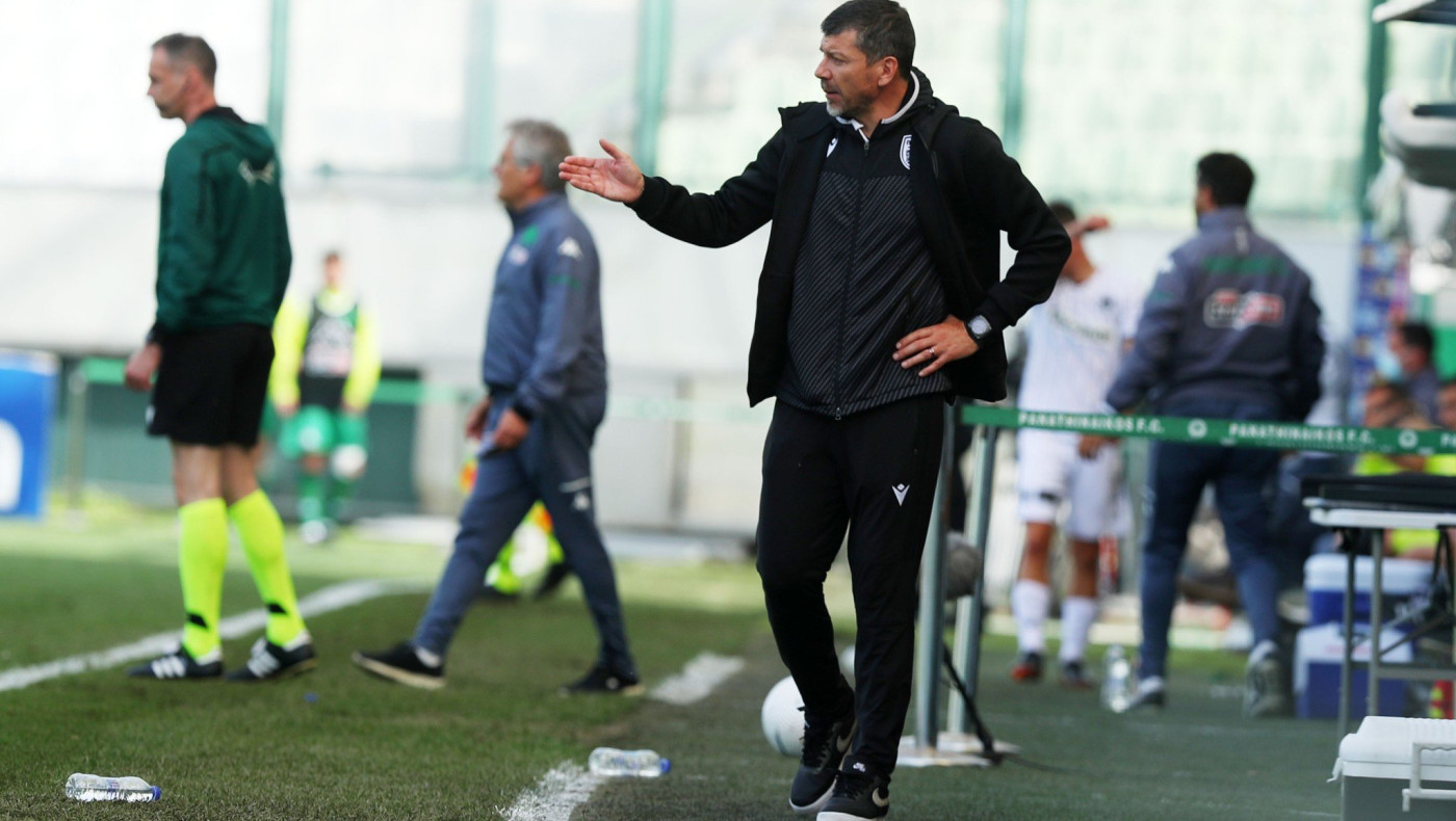 Χαραμάδα φωτός (;) στο πυκνό σκοτάδι