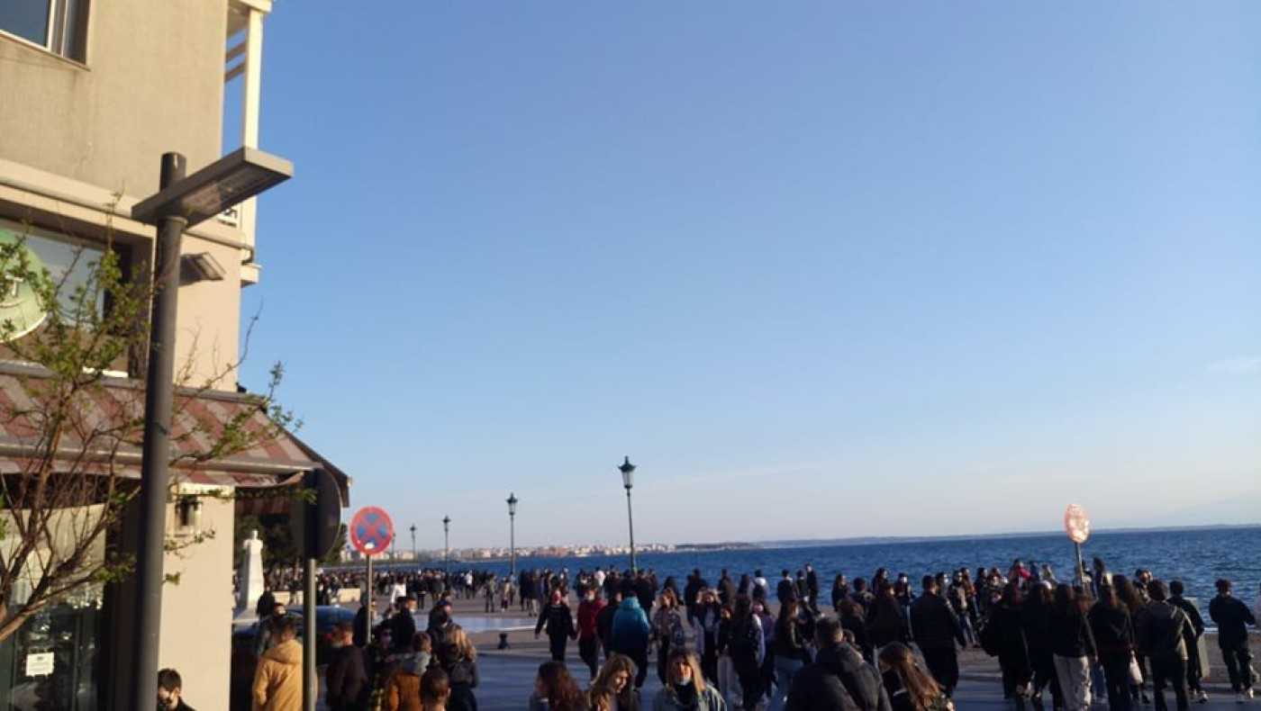 Βούλιαξε το κέντρο και η νέα παραλία