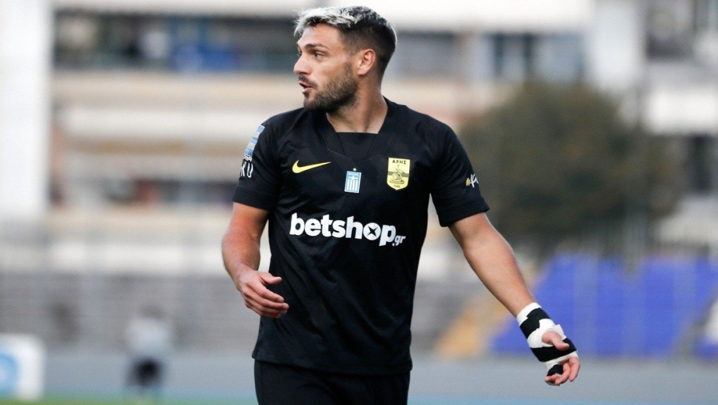 Σάκιτς και Σόουζα πακέτο στον Ιωνικό