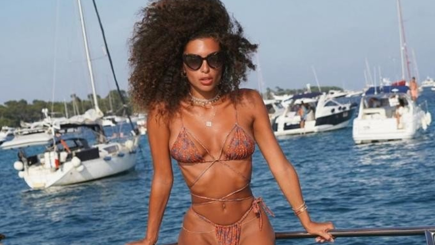 H «καυτή» σύντροφος του Βεράτι την... είπε άσχημα στον Μίλερ για τον αποκλεισμό της Μπάγερν