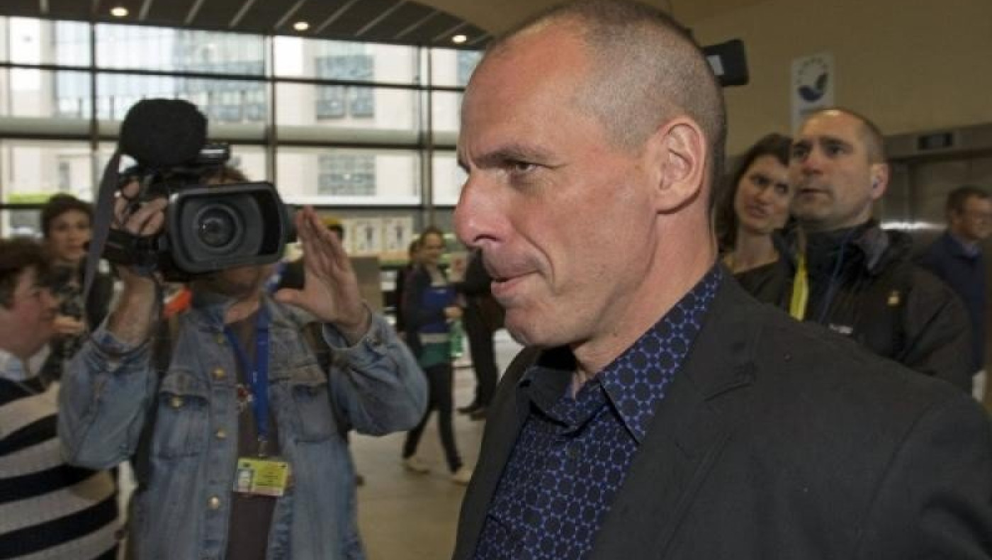 Κακόκεφος ο Γιάνης Βαρουφάκης το πρωί στην Κομισόν 