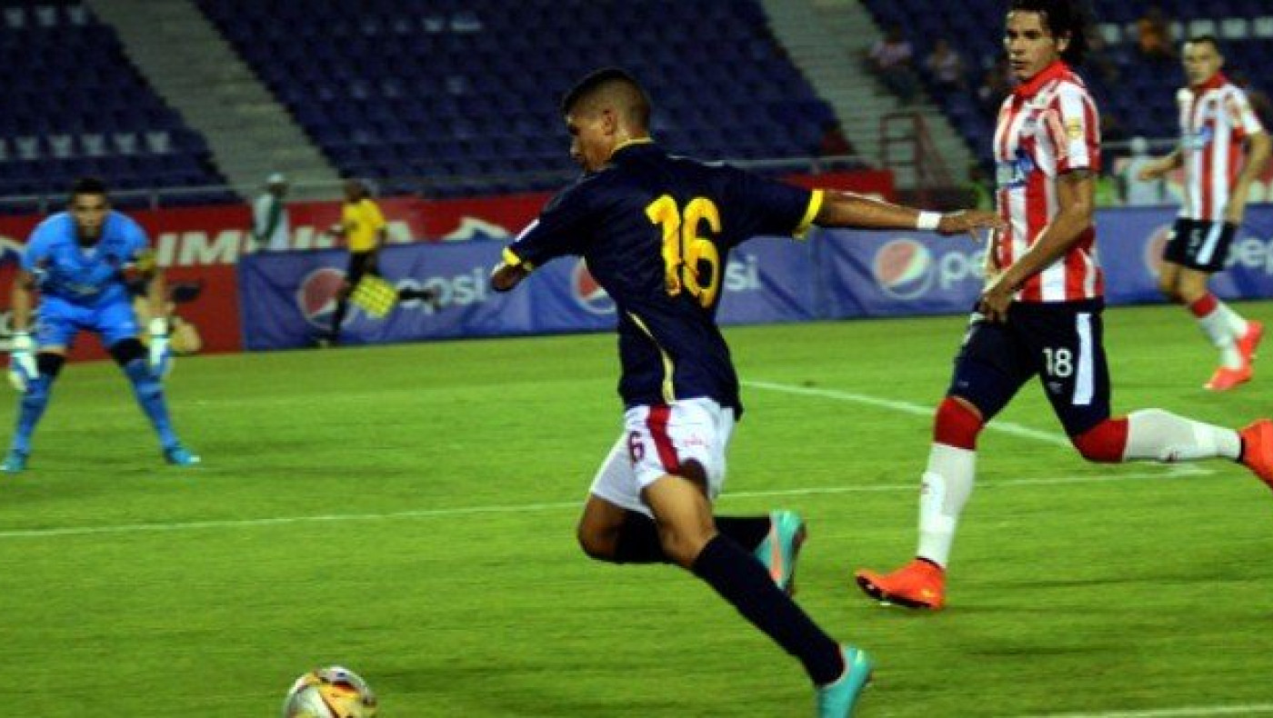 Το ντεμπούτο του «μαχητή» Λορένσο με το ένα χέρι! (video)