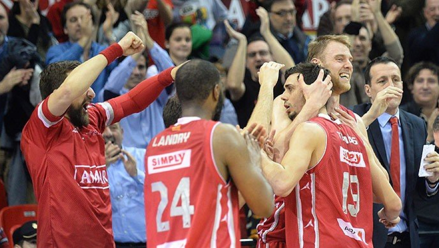 Ήττα-μαχαιριά για Μάλαγα, «κλειδώνει» την πρωτιά η Ρεάλ