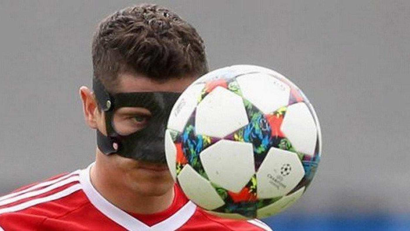 «Μασκοφόρος» Λεβαντόφσκι στη Βαρκελώνη