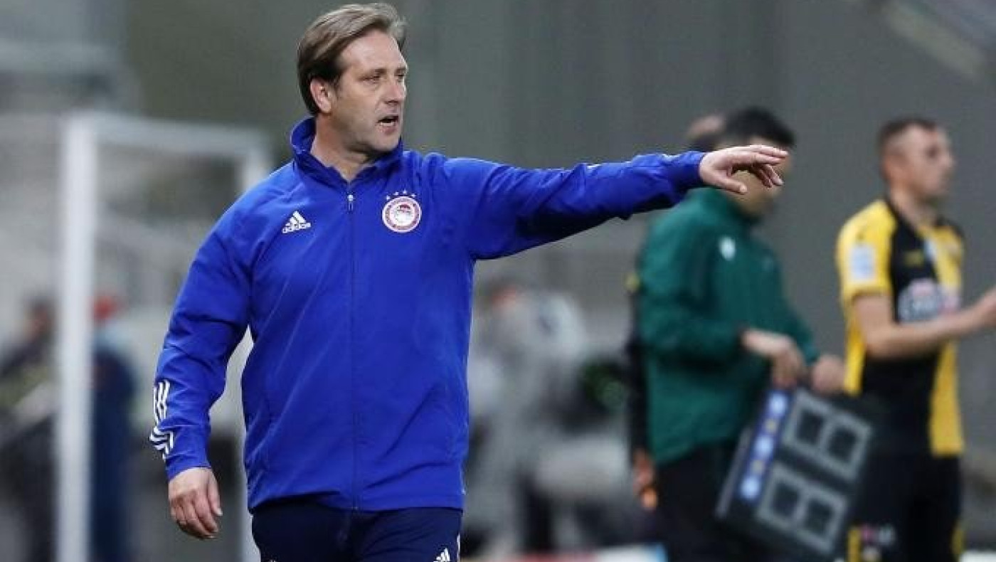 «Πυρά» Μαρτίνς για την ΕΠΟ: «Θα παίξουμε με μια προπόνηση λιγότερη απέναντι στον ΠΑΣ»