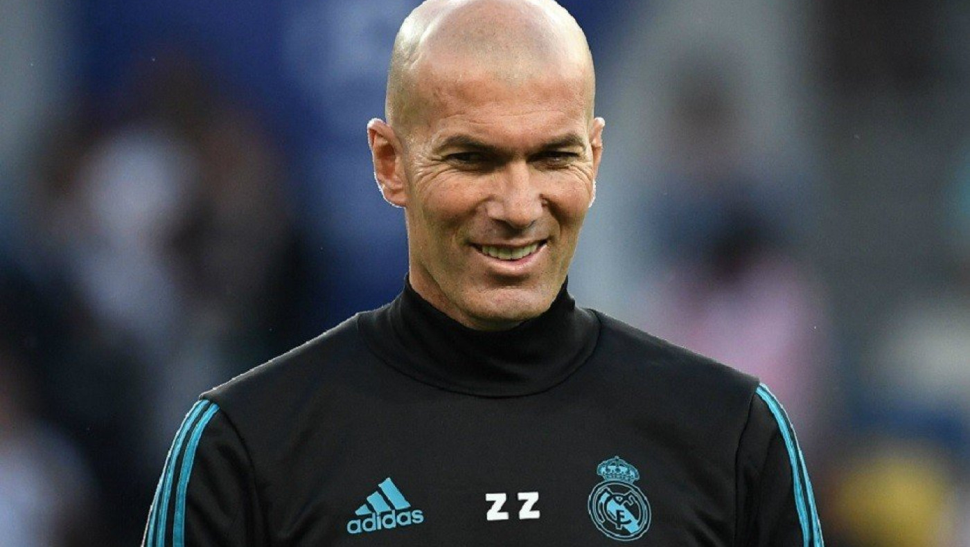 Ζινεντίν Ζιντάν : Πόσους κοιλιακούς μπορείς να μετρήσεις στην οικογενειακή του φωτογραφία;