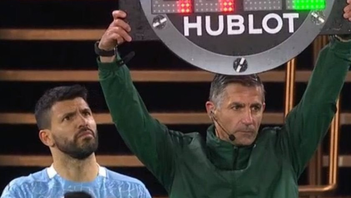 Viral: Ο Αγουέρο κοίταζε... άναυδος τον Σιδηρόπουλο