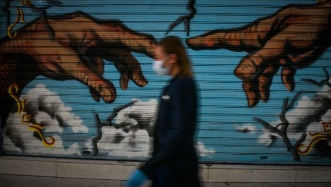 Lockdown: Εξετάζεται η απαγόρευση κυκλοφορίας από τα μεσάνυχτα