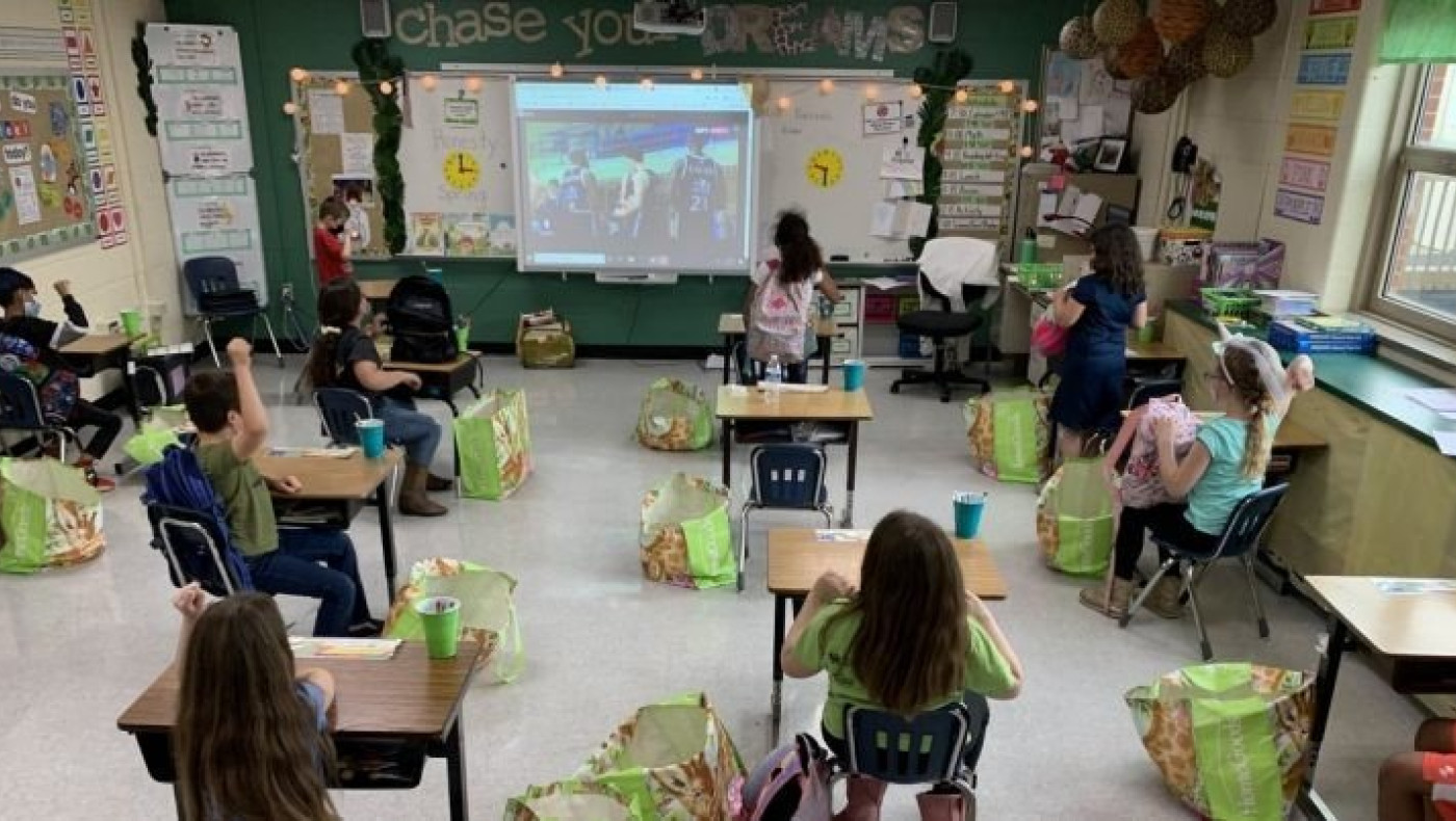 Σε δημοτικό σχολείο των ΗΠΑ βλέπουν... ΠΑΟΚ!