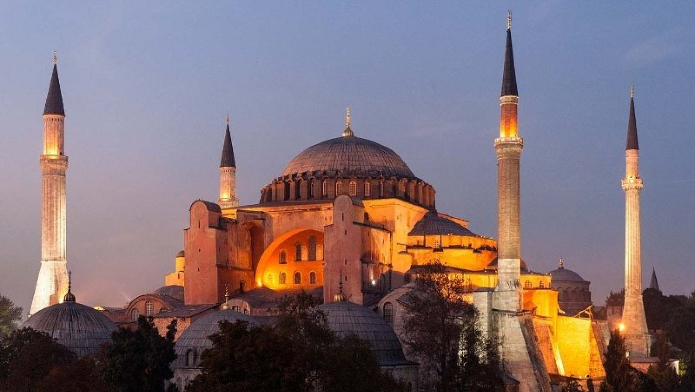 Εθνικιστικό παραλήρημα των Τούρκων -«Δεν υπάρχει άλλος Θεός από τον Αλλάχ» έγραψαν στην Αγιά Σοφιά