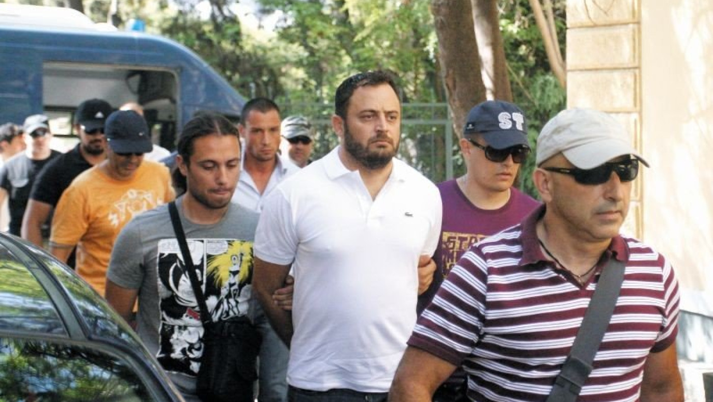 Σε απεργία πείνας στις φυλακές ο Απόστολος Πετράκης!