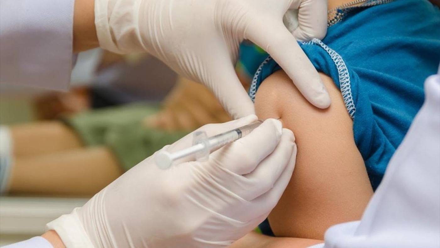 Εμβόλιο Pfizer: Νέα παρενέργεια πρόσθεσε ο ΕΜΑ!