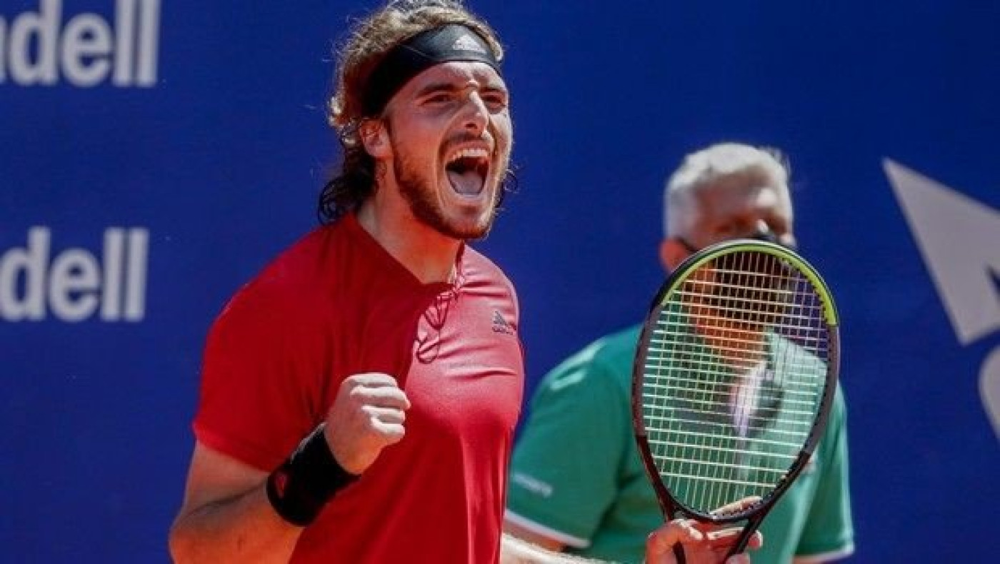 Ασταμάτητος Τσιτσιπάς, «πέταξε» στα ημιτελικά του Ρολάν Γκαρός