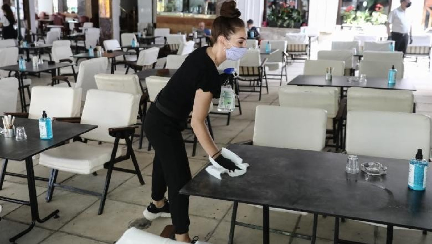 Κατώτατος μισθός: «Πάγο» στα 650€ και κατάργηση τριετιών ζητούν εργοδοτικοί φορείς