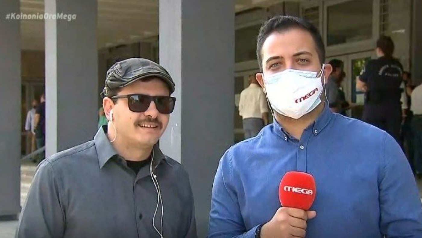 Ο Κουτσαβάκης ζητάει να μην τιμωρηθεί ο νεαρός που του επιτέθηκε με μαχαίρι