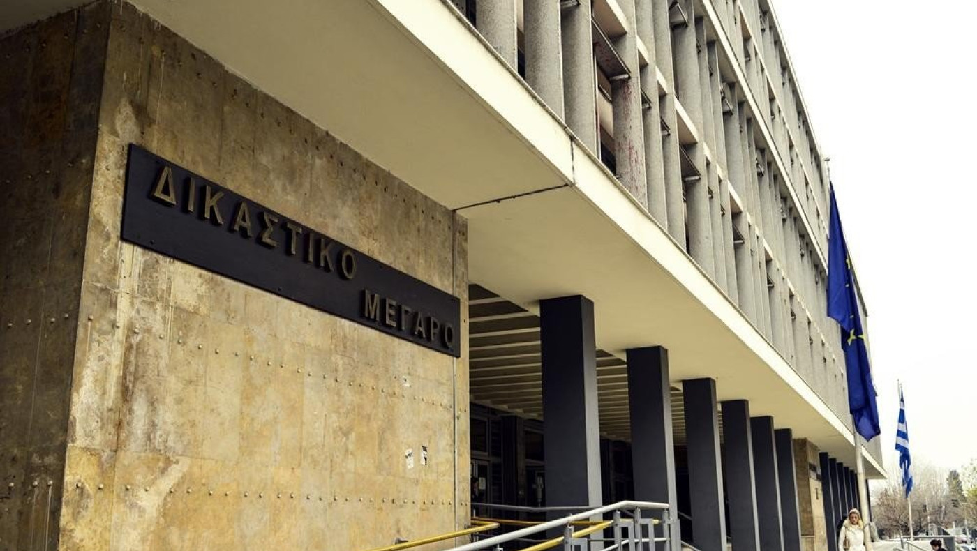 Θεσσαλονίκη: Ήπιε σαπούνι πριν δικαστεί για τη δολοφονία του πεθερού της