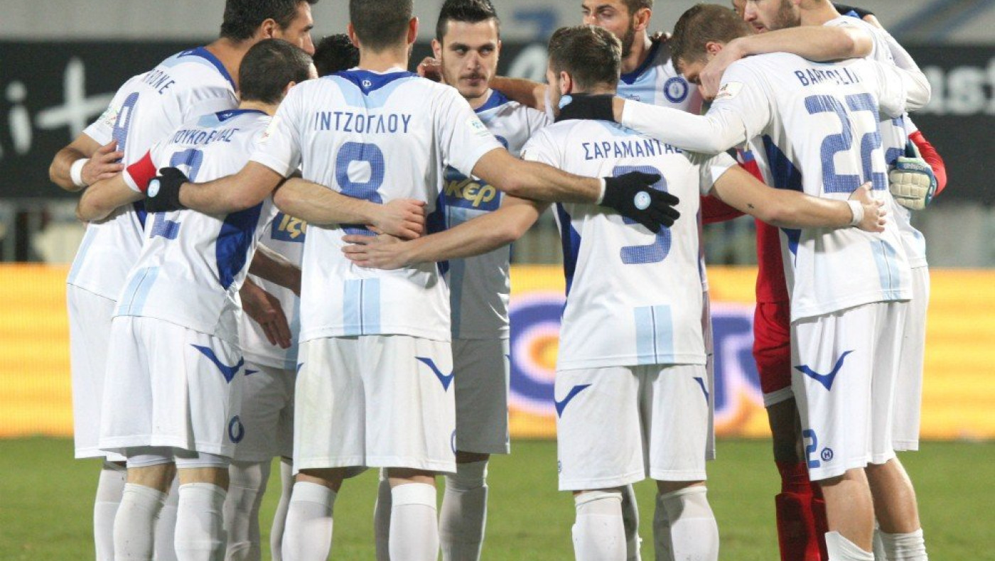 Ο «πονοκέφαλος» με τις ανανεώσεις, αν δεν έρθει η αδειοδότηση 