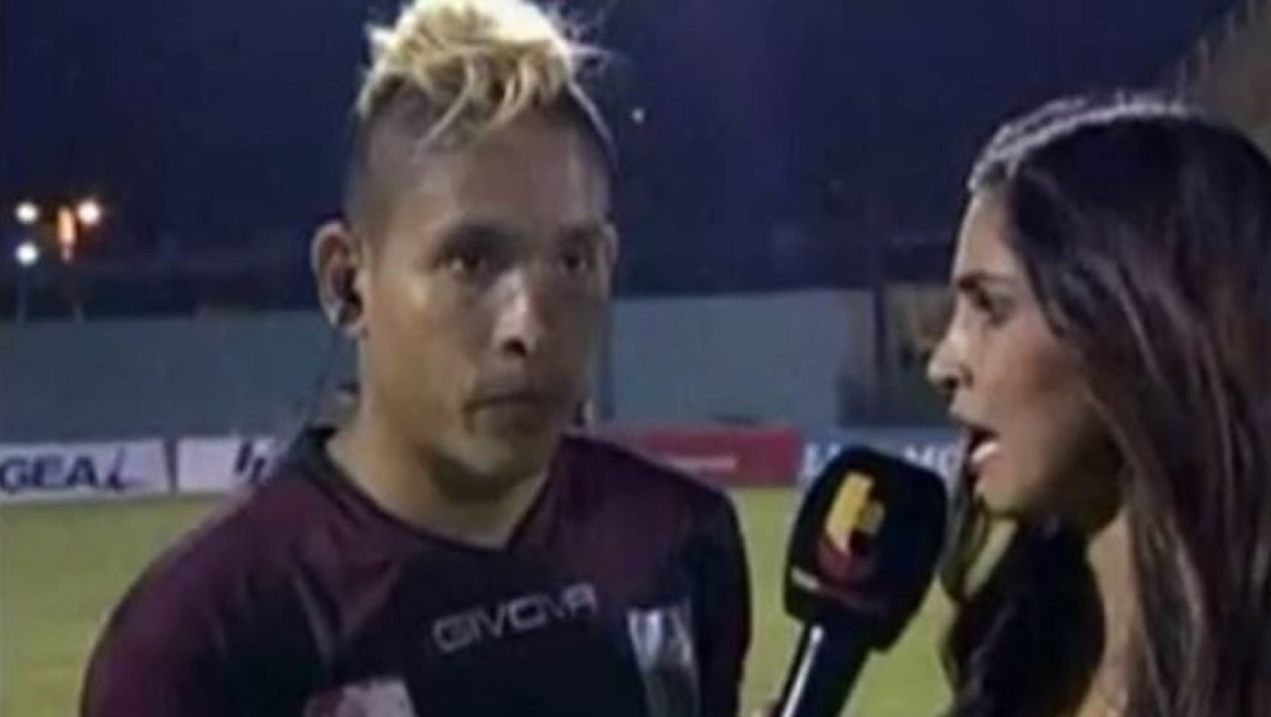 Βρέθηκε ο πιο κάφρος οπαδός στον πλανήτη. Δείτε την επίθεση σε αντίπαλο παίκτη!