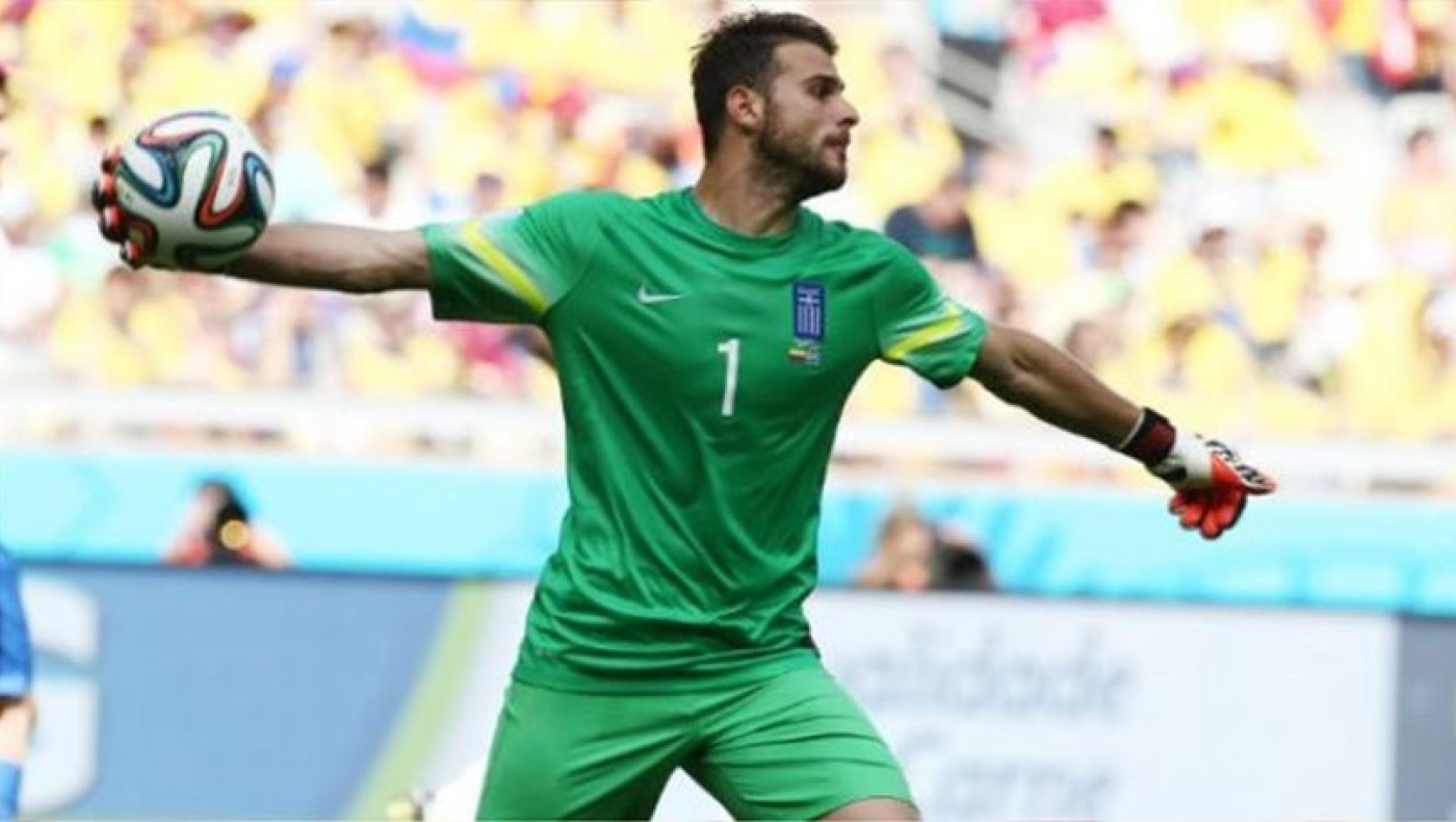 «Σειρήνες» για Καρνέζη