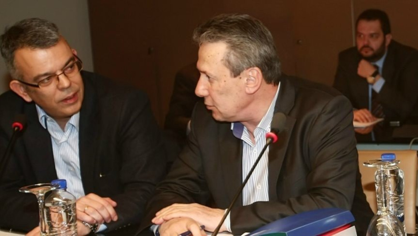 Απολογούνται Παπανικολάου, Υφαντής