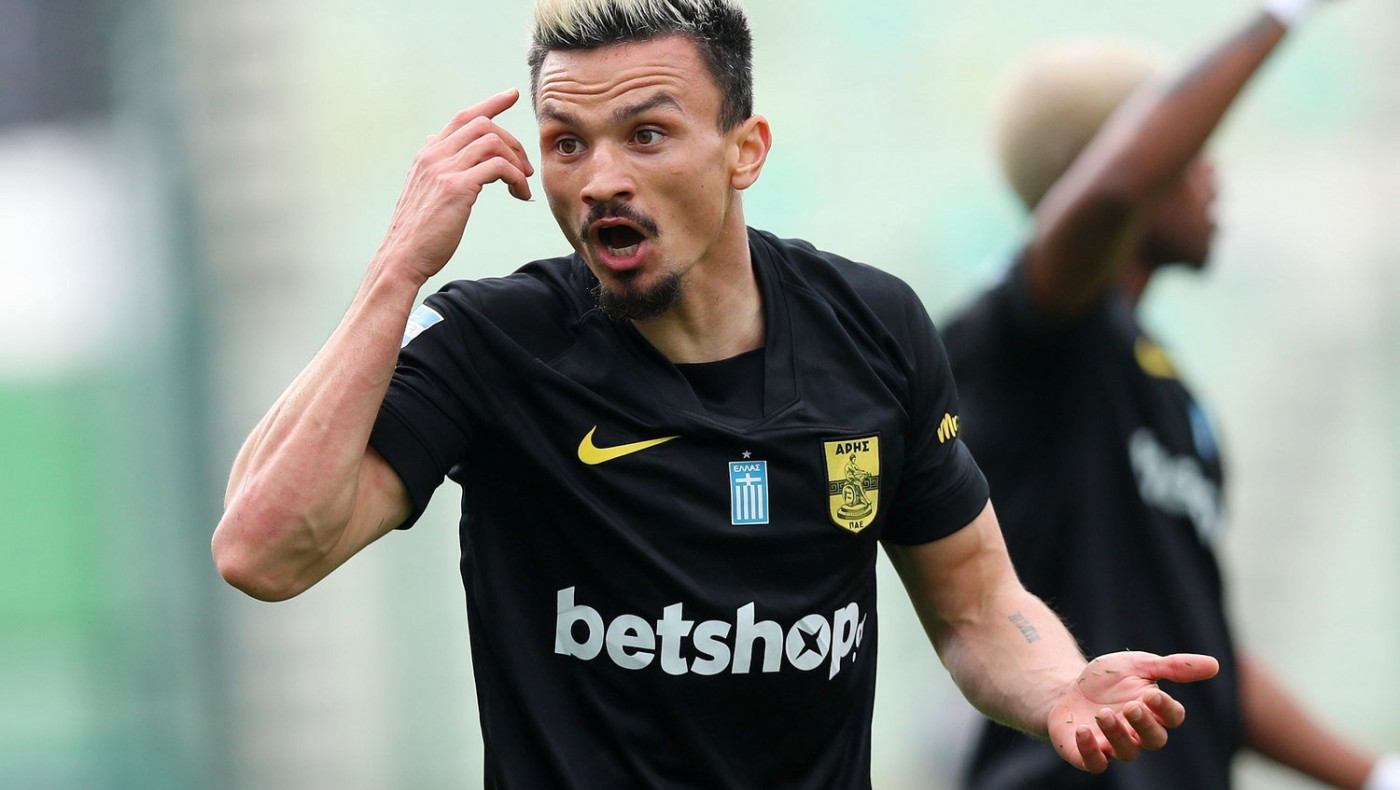 «Λοκάρει» αριστερό μπακ ο Άρης