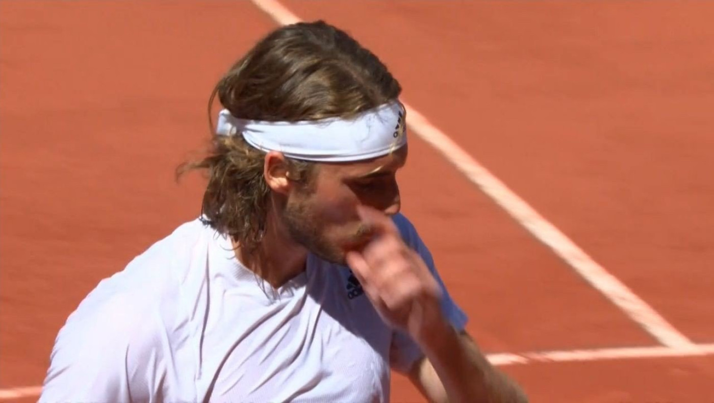 Μαγικός Τσιτσιπάς, έτσι πήρε το πρώτο σετ