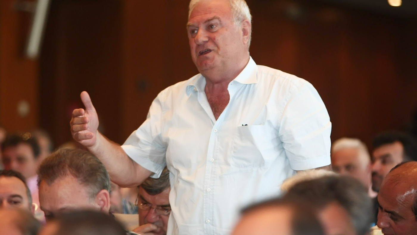 Χατζηαποστόλου για Σκόπια: «Πως γίνεται να αγωνίζεται μια χώρα που δεν υφίσταται;»