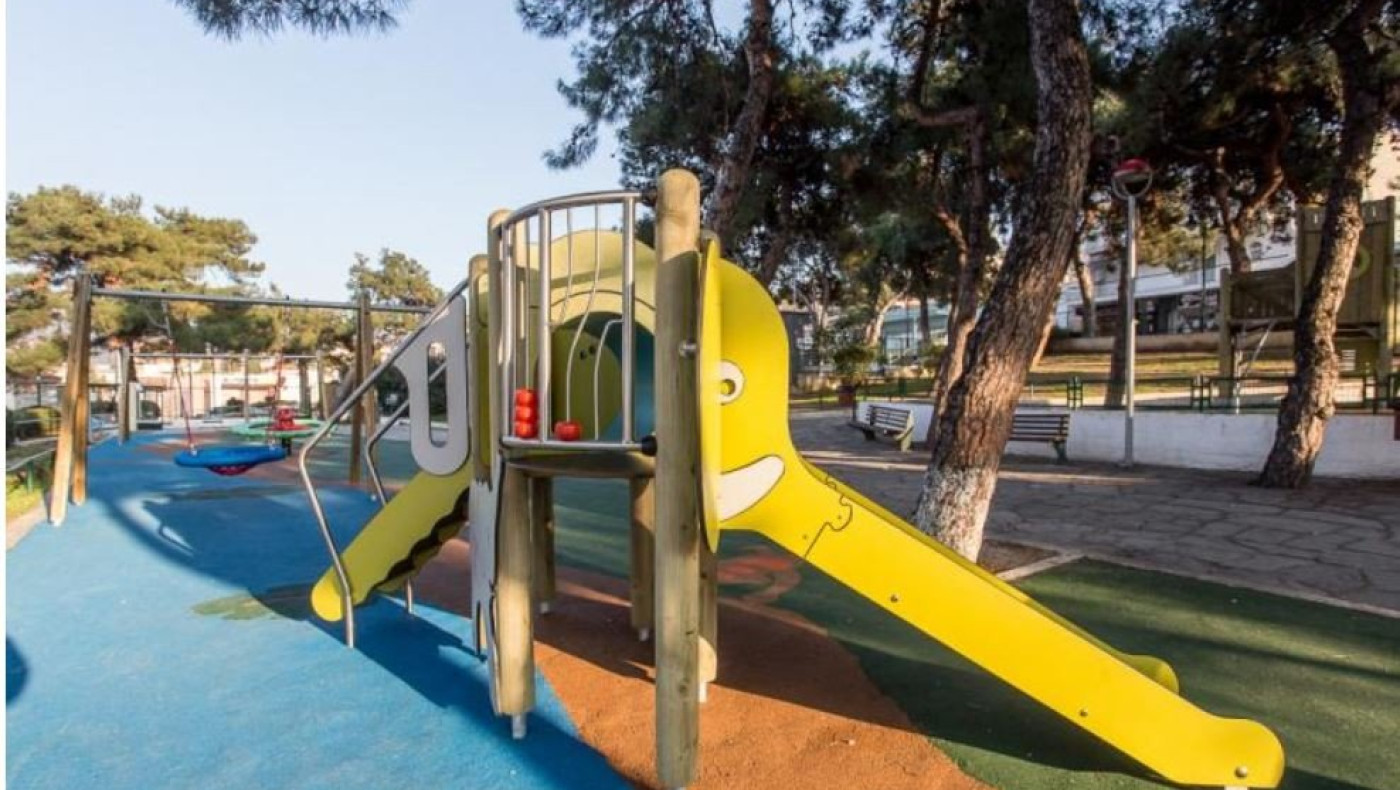Δήμος Λαγκαδά: Καταγγελία για παράνομες εργασίες σε παιδικές χαρές κατ’ εντολή αιρετών