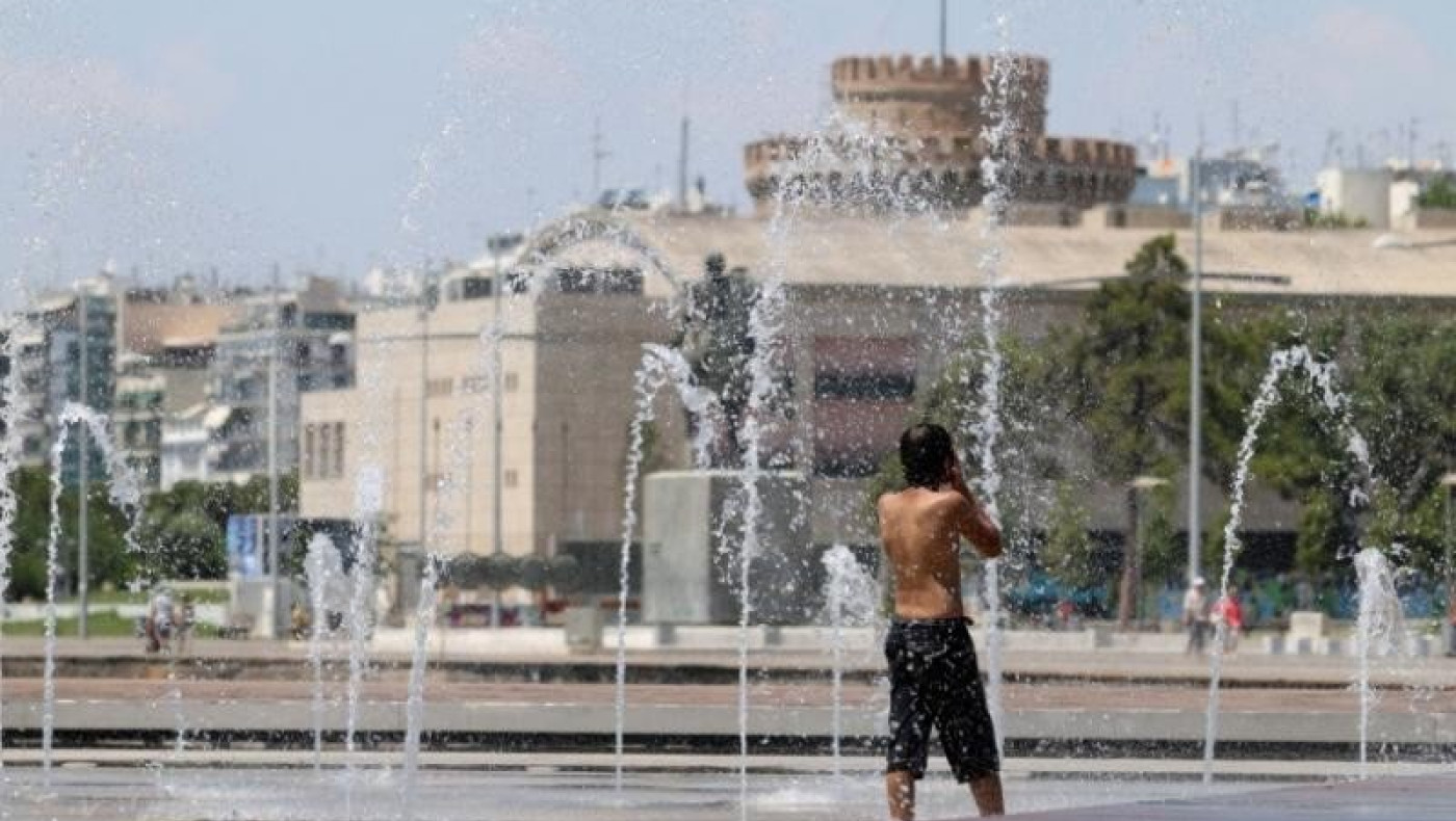 Καιρός: «Φλέγεται» η Θεσσαλονίκη, ανεβαίνει κι άλλο η θερμοκρασία
