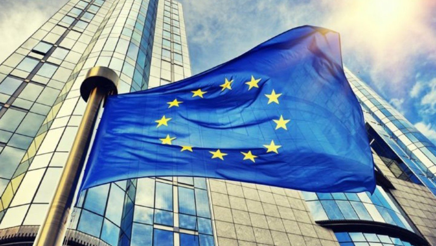 Stop της Ε.Ε. σε Σκόπια και Αλβανία