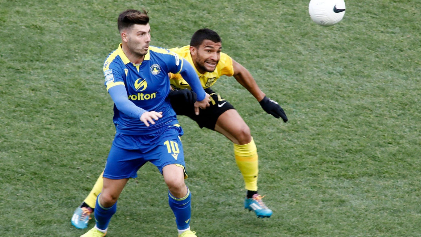 Follow του Καρυπίδη στον Λουίς Φερνάντες του Αστέρα