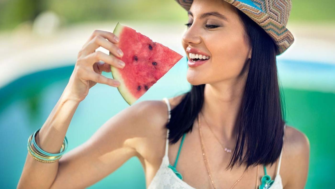 Αφυδάτωση: Πέντε τρόφιμα που μας ξεδιψούν περισσότερο από το νερό
