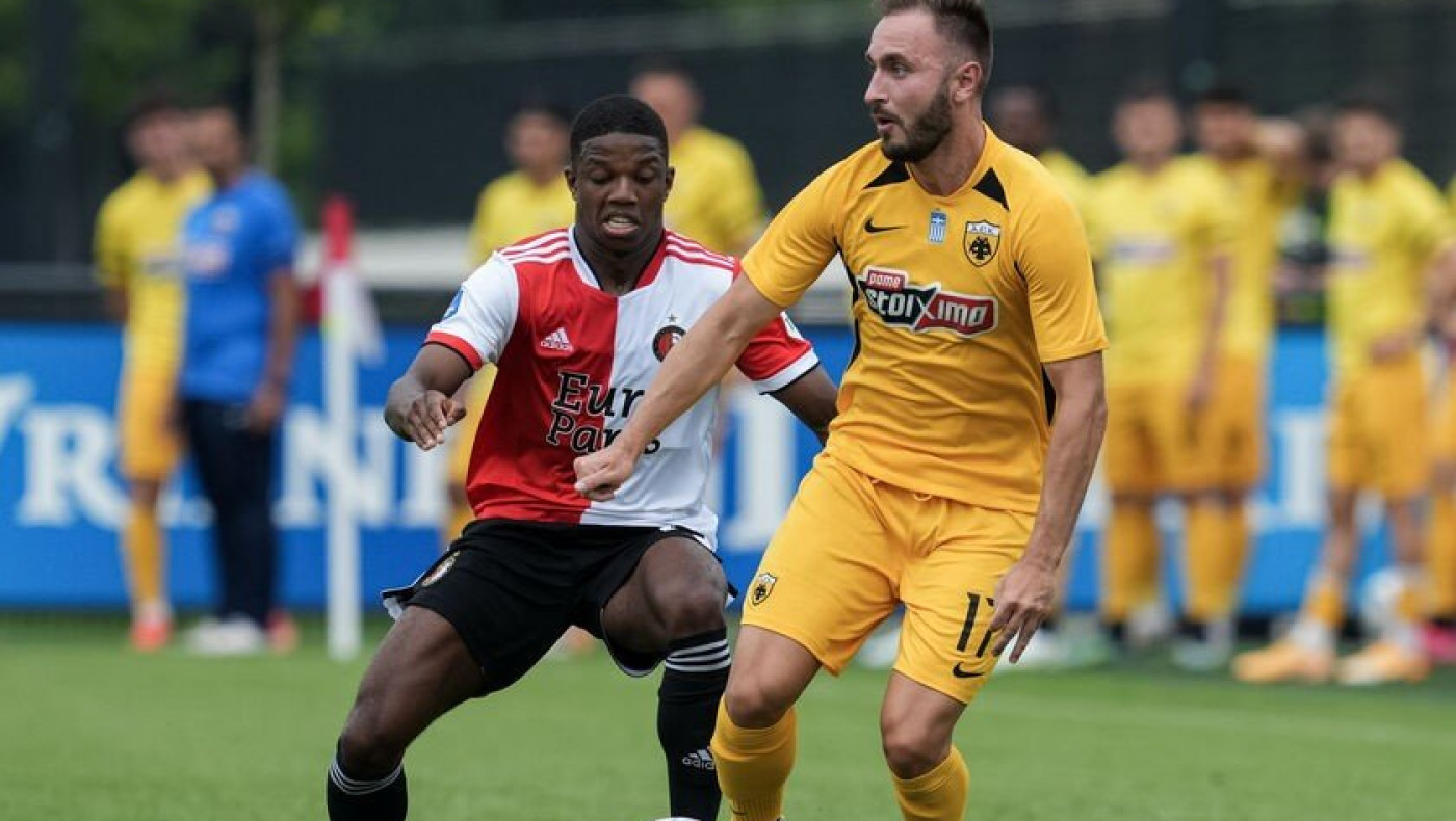 «Τρύπες» στην άμυνα και φιλική ήττα για την ΑΕΚ