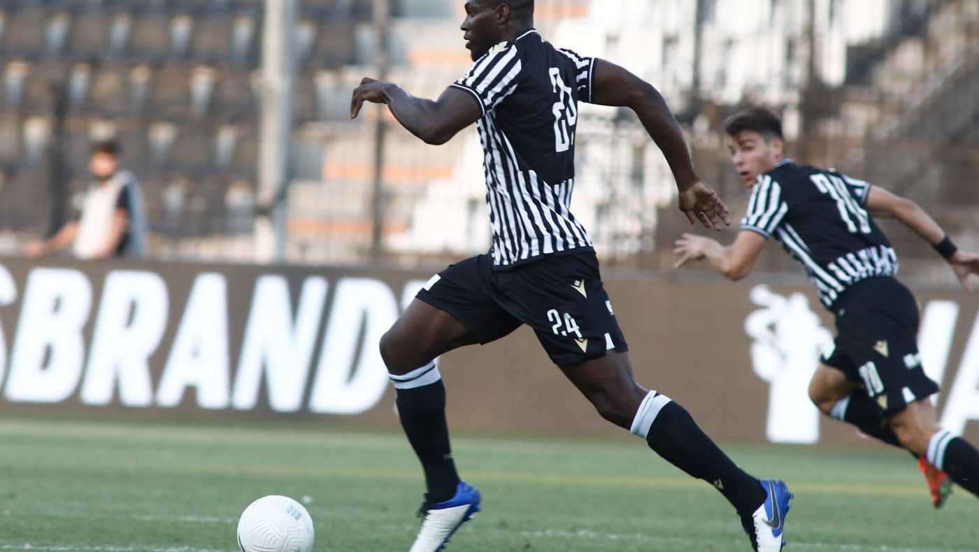 Εσίτι: «Χαρούμενος που επέστρεψα, θέλω ευκαιρίες από τον Λουτσέσκου»