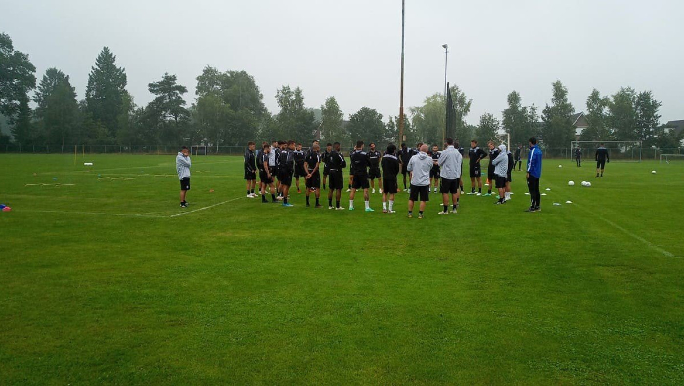 ΠΑΟΚ: Υπό βροχή και με 19 βαθμούς η προπόνηση-Απόντες Βιεϊρίνια, Αουγκούστο και Ίνγκασον