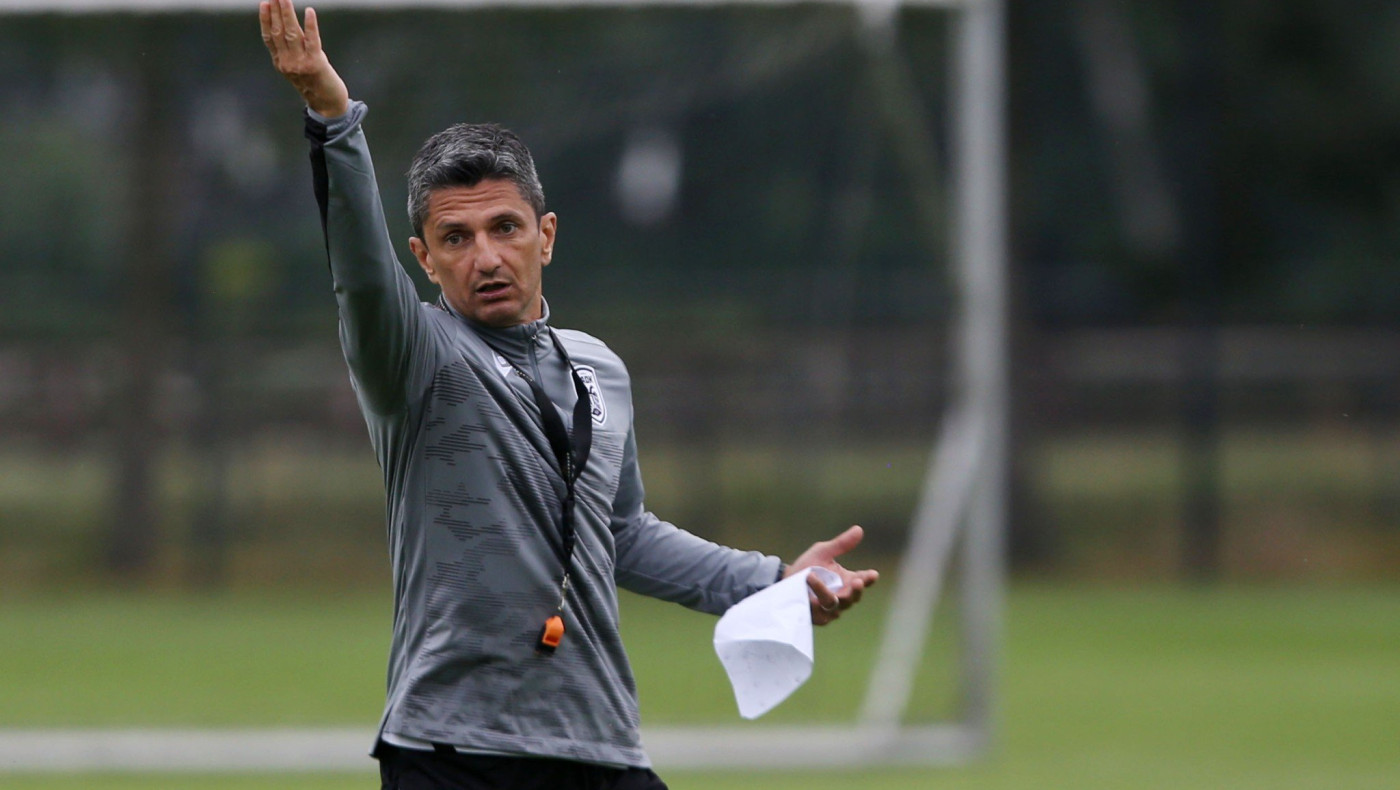 Παιχνίδια μυαλού από Λουτσέσκου σε παίκτες: «Mental patience!»