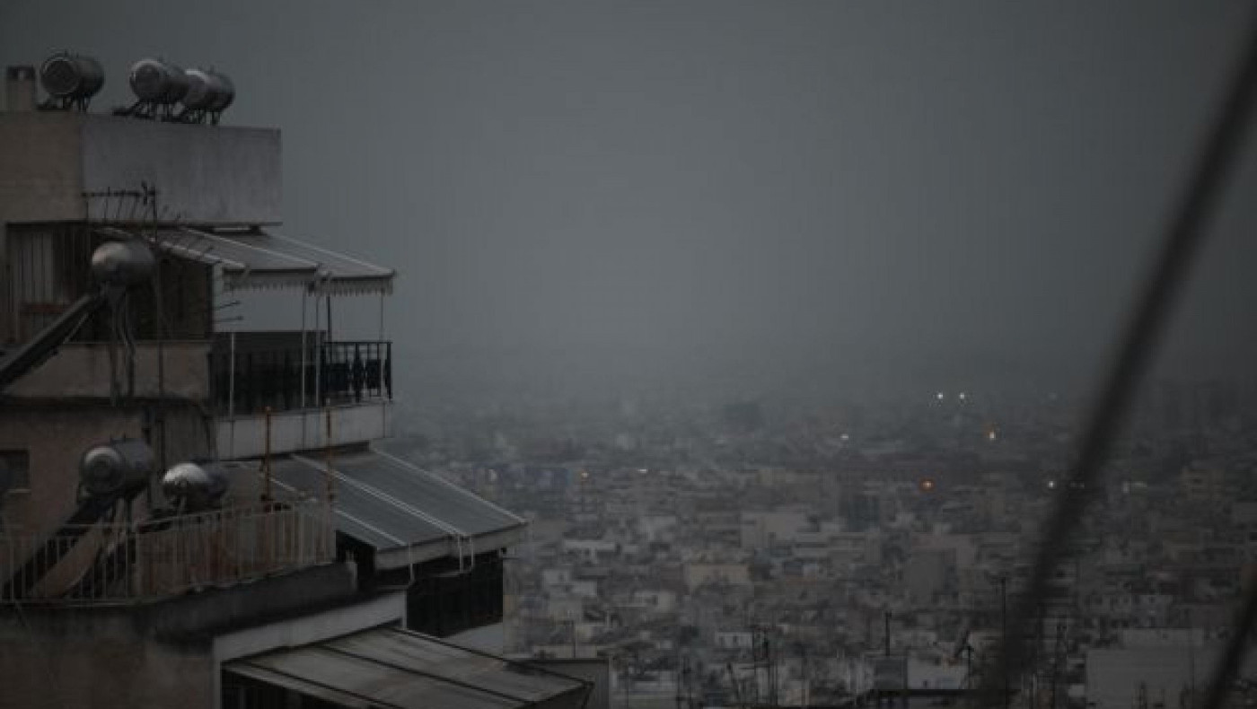 Πάτρα: Έκαναν σεξ σε… Δημοτικό Σχολείο – Είχαν μαζί τους και μικρό παιδί (vid)