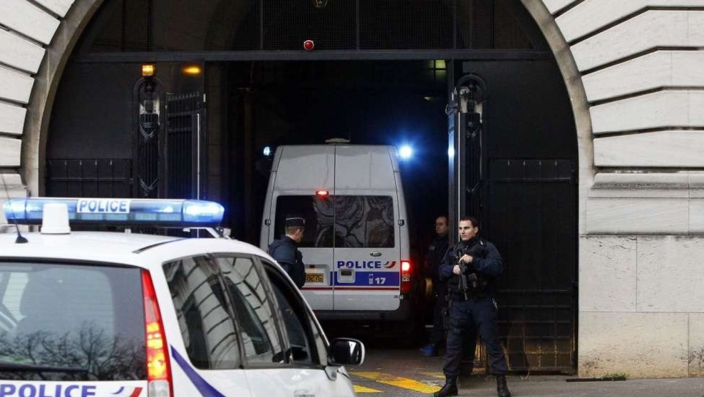 Θύμα ληστείας από ιερόδουλη τρανσέξουαλ έπεσε παίκτης της Παρί Σεν Ζερμέν!