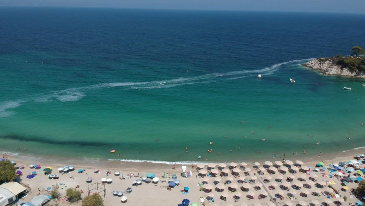 Χαλκιδική: Από τις τοξικές μέδουσες στο φαινόμενο του ευτροφισμού σε διάσημες παραλίες (pics)