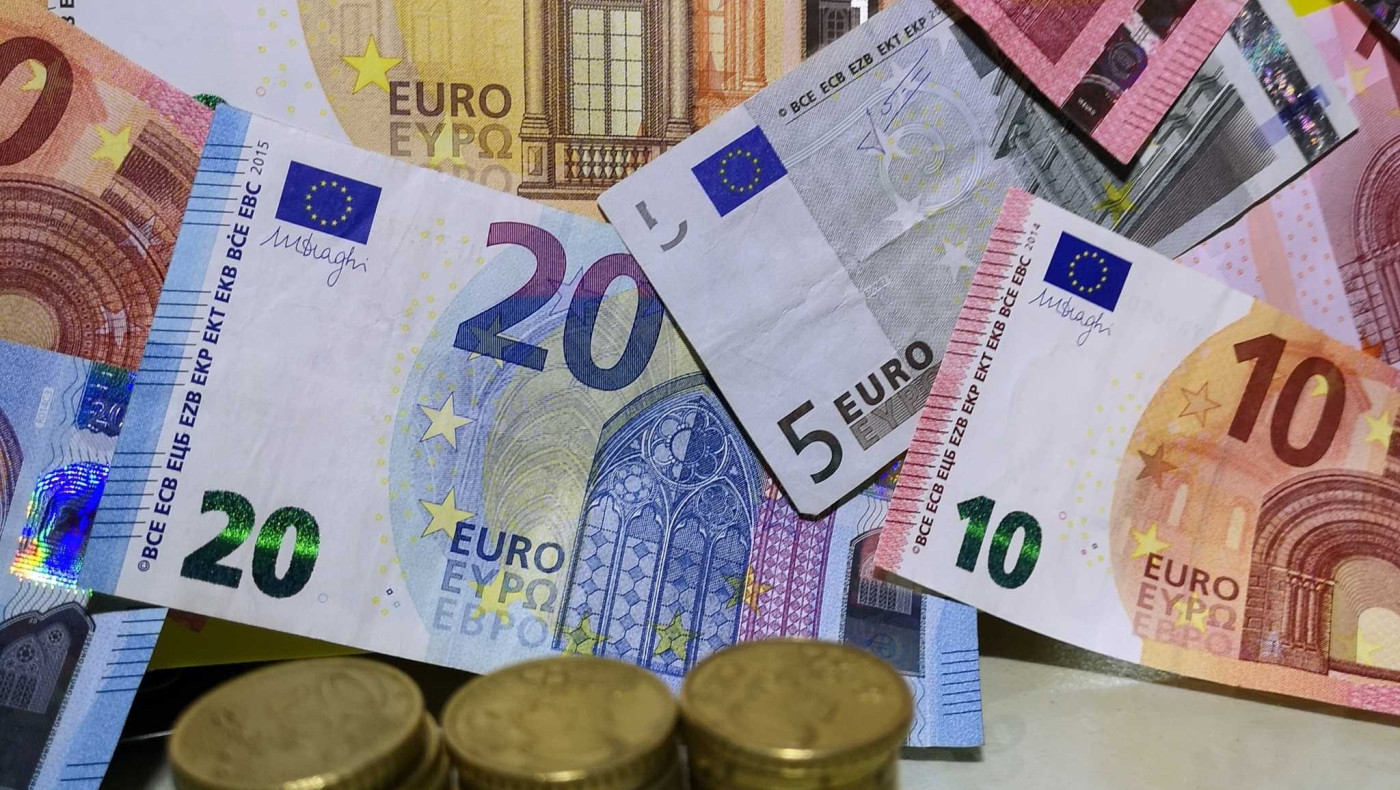 Νέα χαρτονομίσματα 5 ευρώ και 10 ευρώ από την Τράπεζα της Ελλάδας