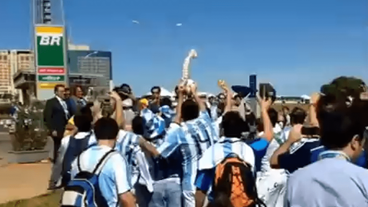 Η αλητεία των Αργεντίνων για Νεϊμάρ (video)