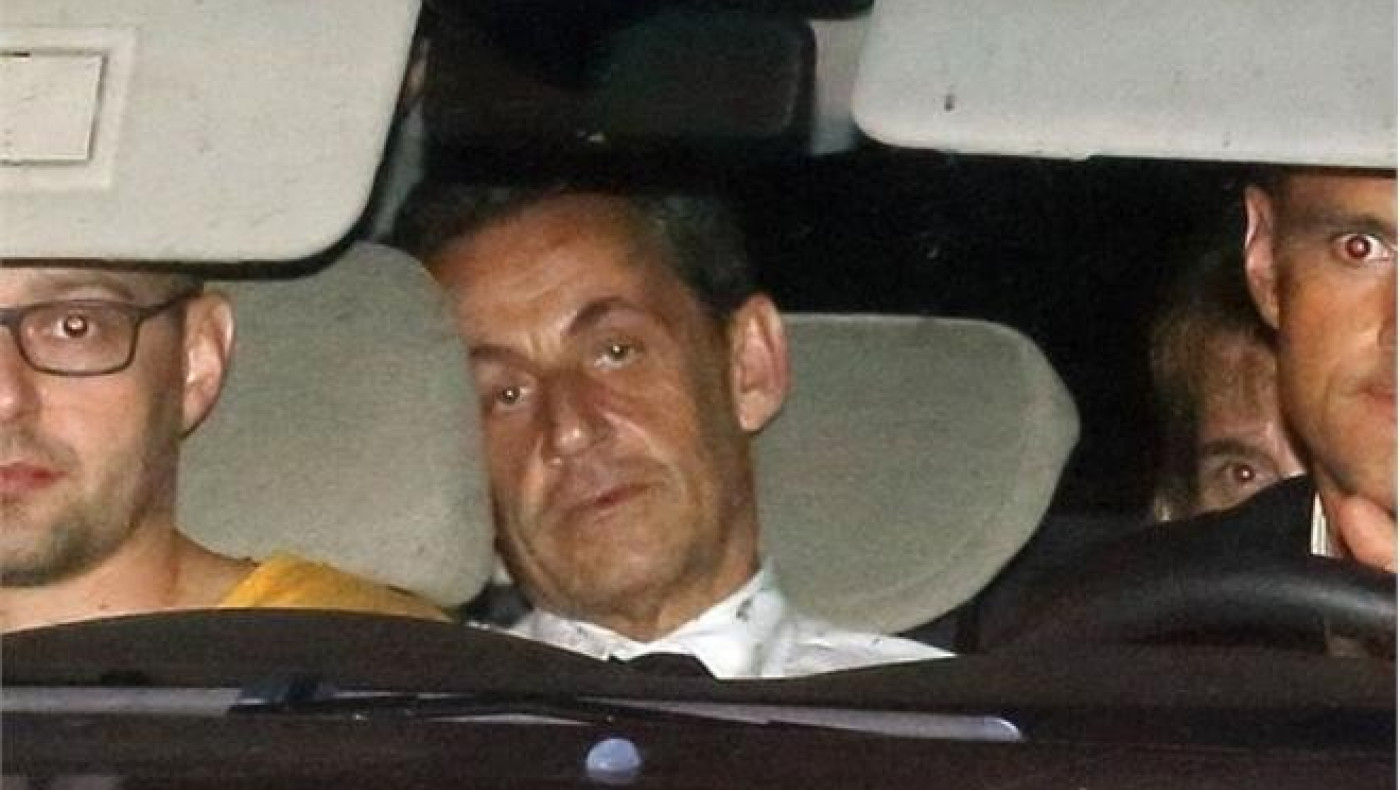 Επίσημα υπό δικαστική έρευνα ο Σαρκοζί