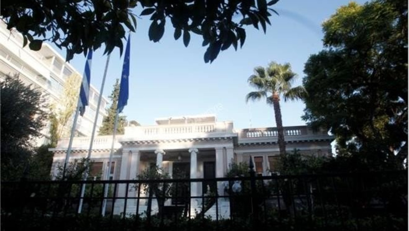 Κυβέρνηση για Τσίπρα: "Είναι δήθεν επαναστάτης"