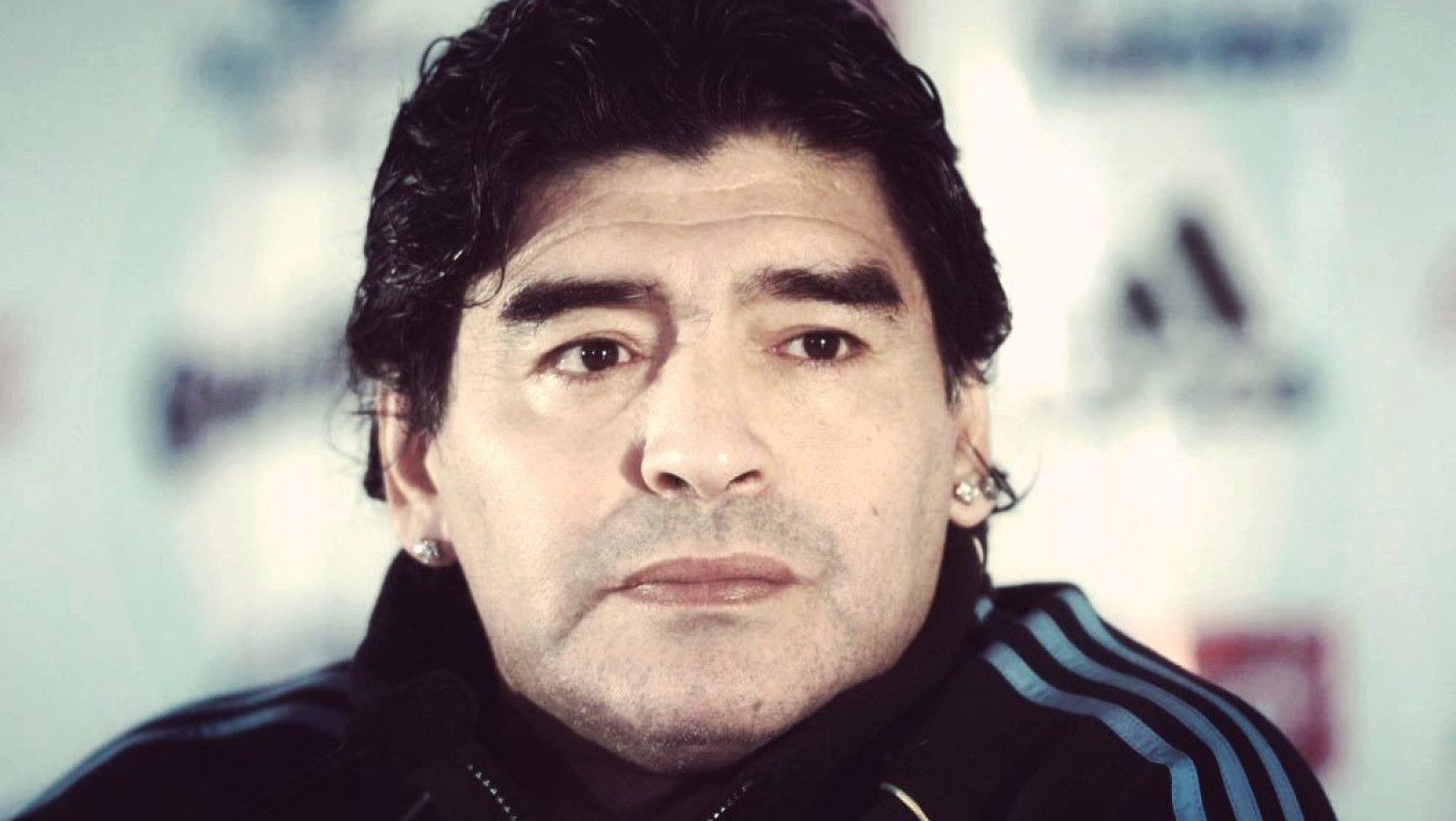 Μαραντόνα: «Καταστροφική, ελεεινή και τρισάθλια η διαιτησία»