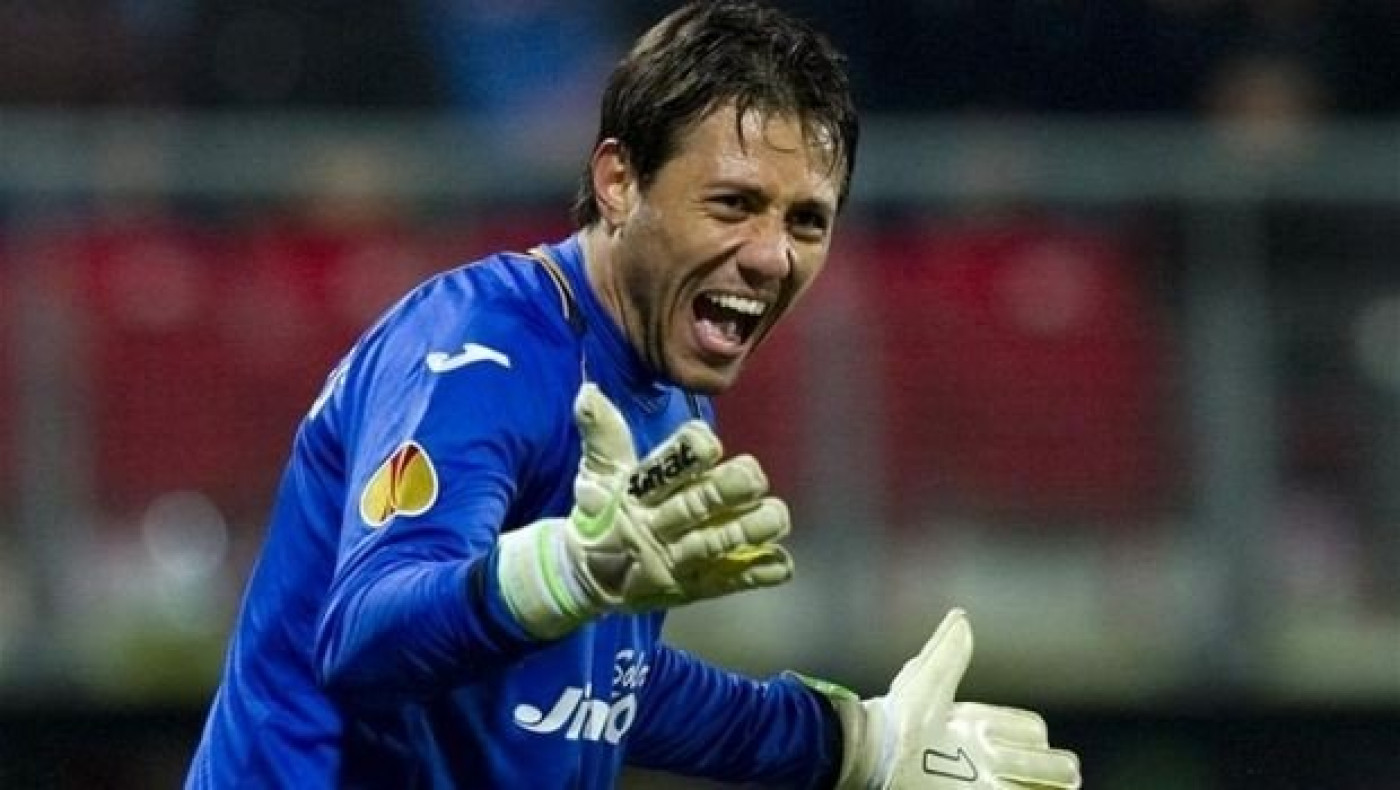 Ανανέωσε ο Ντιέγκο Άλβες