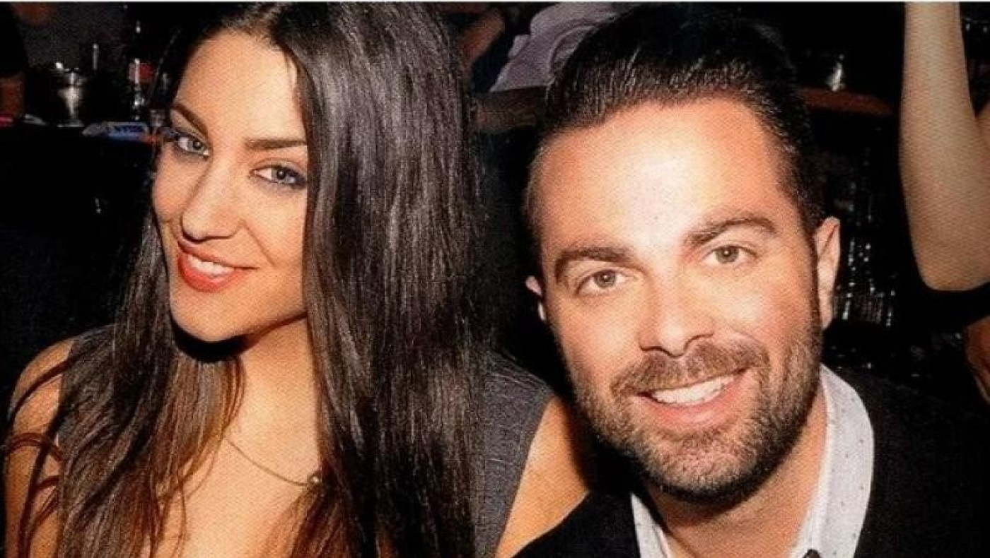 Βρεττός - Λαπάτη: Τα φιλιά τους πίσω από μια βάρκα στην Ψαρρού (ΒΙΝΤΕΟ)