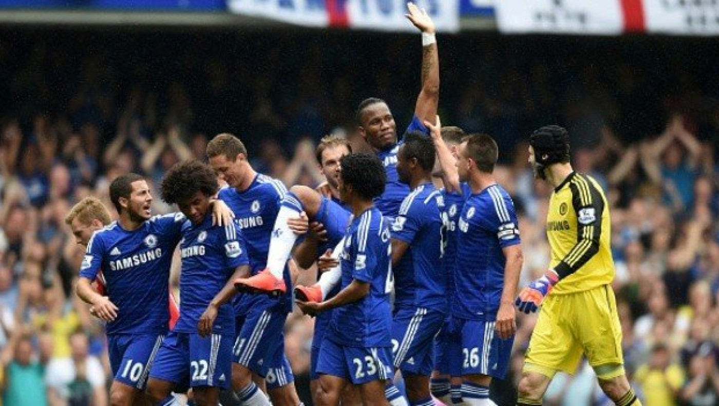 Σήκωσαν στα χέρια τον Ντρογκμπά! (pics/vid)