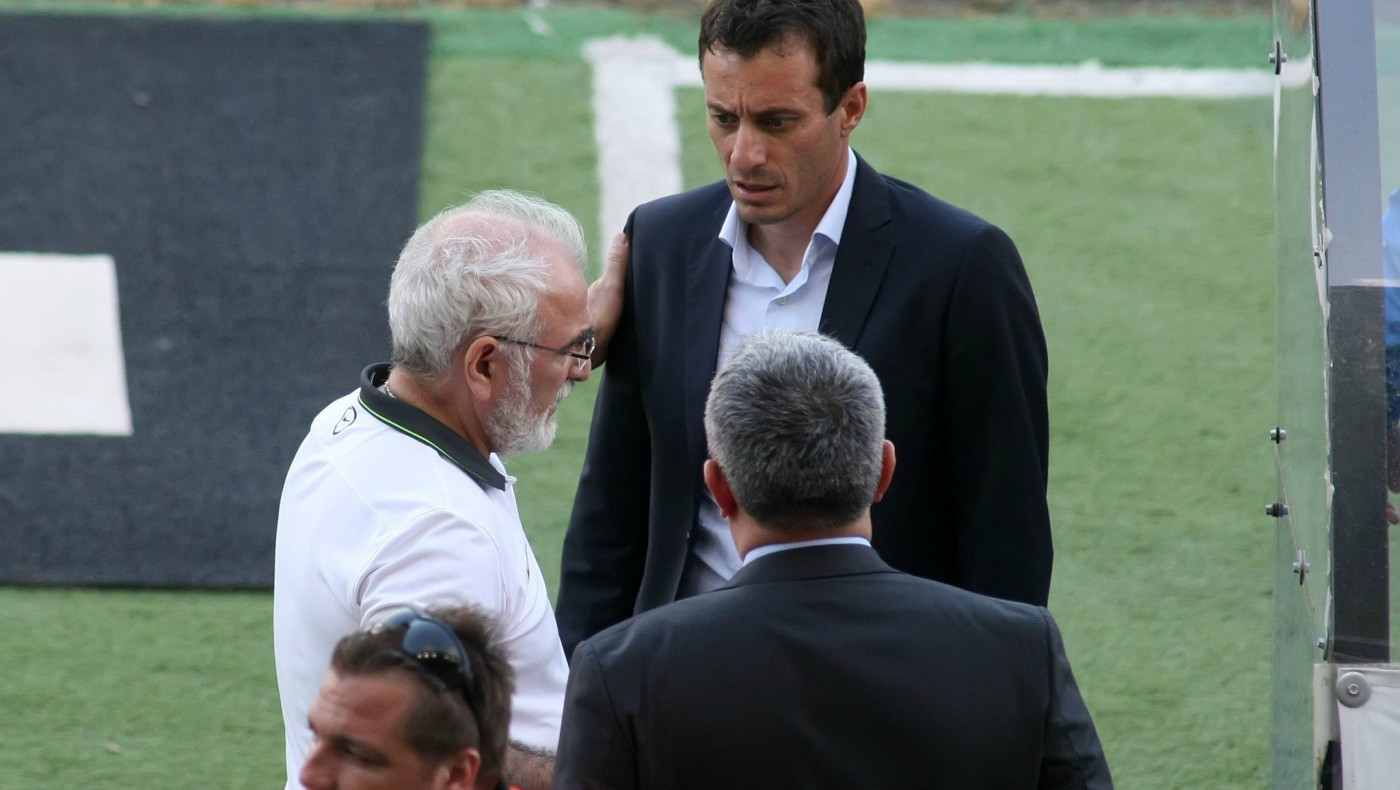 Δε θέλει η δεν μπορεί;